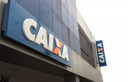 Bolsonaro deixou rombo histórico na Caixa para tentar se reeleger
