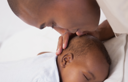 Aprovada licença-paternidade de 20 dias; veja regras e quando começa a valer