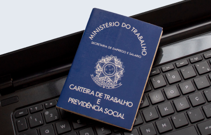 Desemprego cai a 5,3% e Brasil bate recorde de pessoas ocupadas