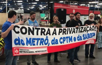 Em greve, trabalhadores de São Paulo protestam contra privatizações