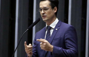 Por unanimidade, TSE cassa mandato de Deltan Dallagnol