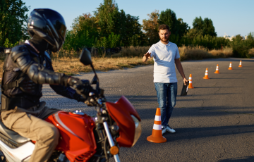 Contran aprova novas regras da CNH e acaba com aulas obrigatórias em autoescolas