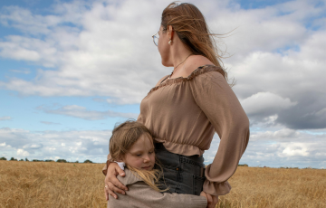Brasil soma cerca de 10 milhões de mães solo e desigualdade ainda marca realidade feminina